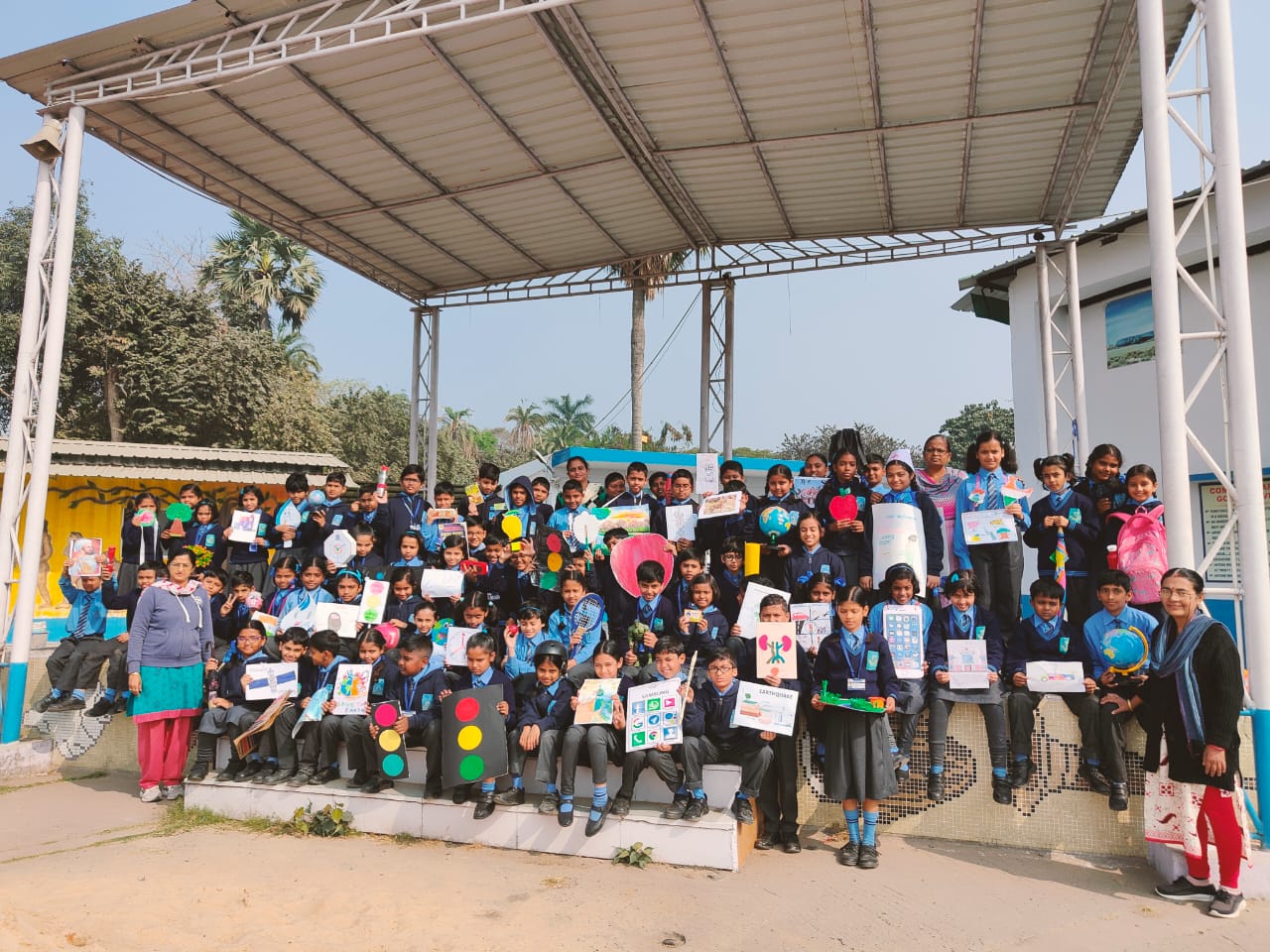 Show and tell competition was conducted for Class III, Class IV and Class V